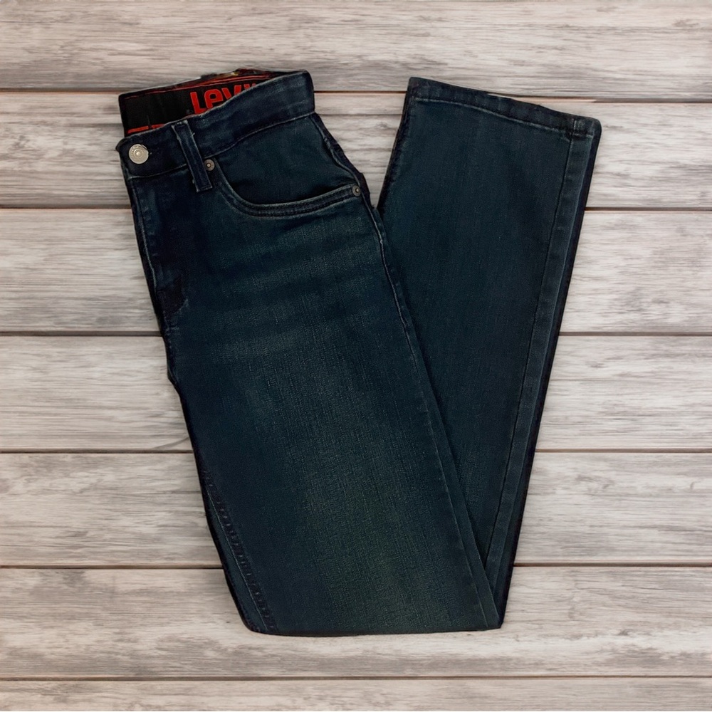 Levi's boys 514™ Straight Fit Performance Jeans. Size 16 (28x30), dark wash